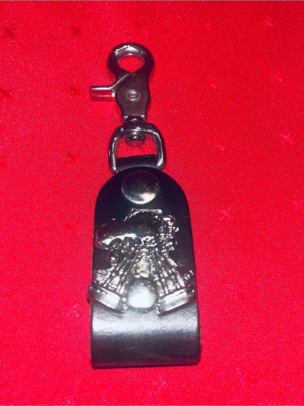 Black Leather Key Clip with Silver Engine Emblem